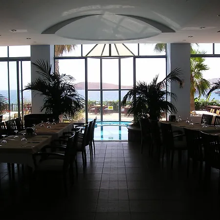 酒店 Lighthouse 4*