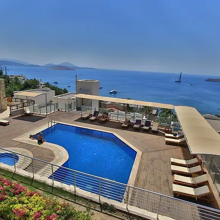 Hotel Lighthouse 4*