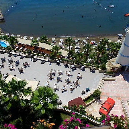 Hotel Lighthouse 4*