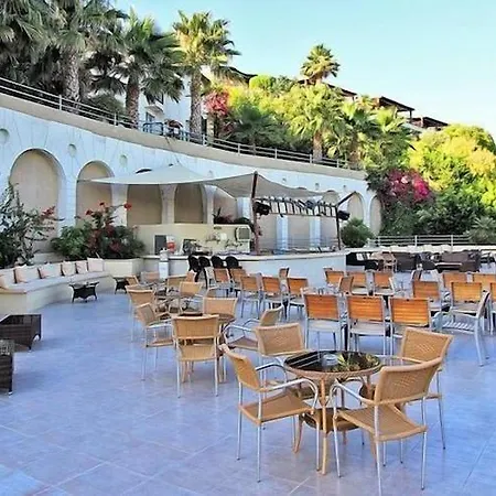Hotel Lighthouse 4*